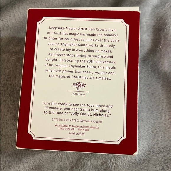 Hallmark 2019 Toymaker Santa Keepsake 20th Anniversary - Picture 4 of 4
